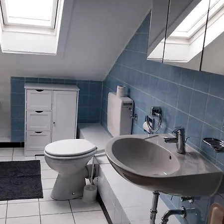 Schraege Nummer In Neheim - Balkon, Wlan & Zentral Apartmán *